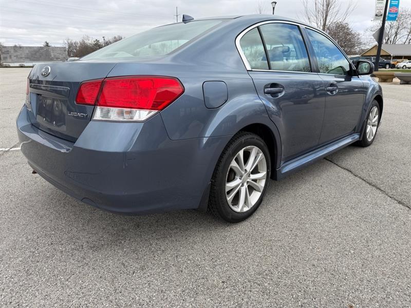 Subaru Legacy 2.5i Limited 2013