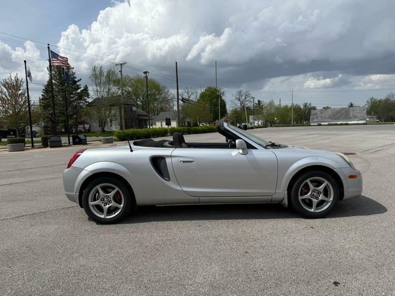 Toyota MR2 Spyder Convertible 2002