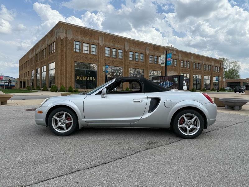 Toyota MR2 Spyder Convertible 2002