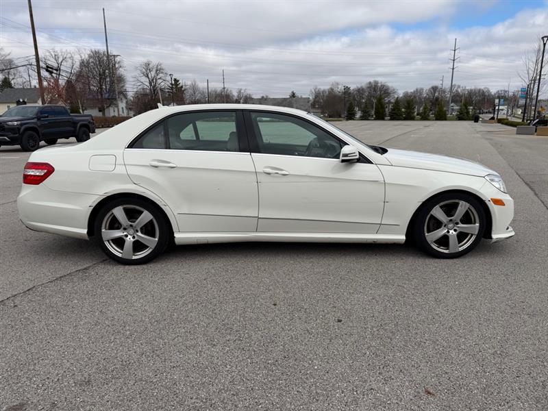 Mercedes-Benz E-Class E350 Sedan 4MATIC 2011
