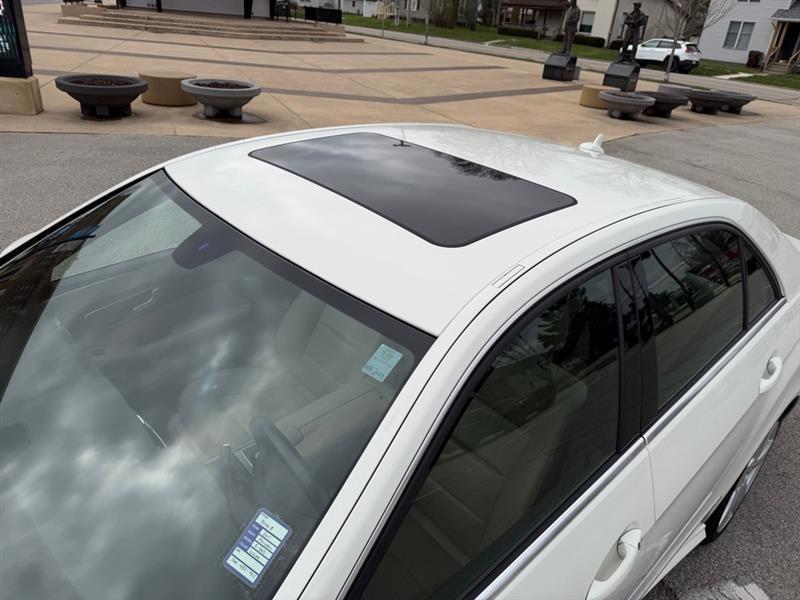 Mercedes-Benz E-Class E350 Sedan 4MATIC 2011