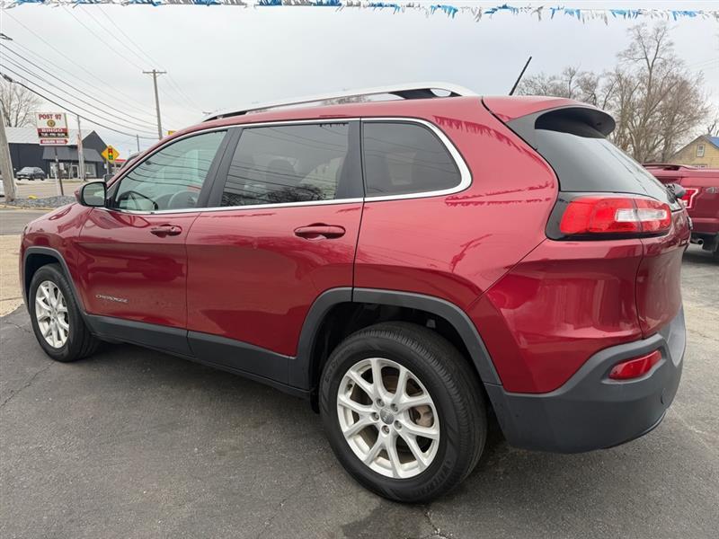 Jeep Cherokee Latitude FWD 2017