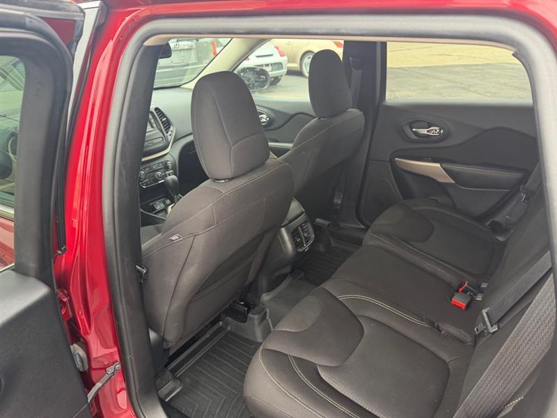 Jeep Cherokee Latitude FWD 2017