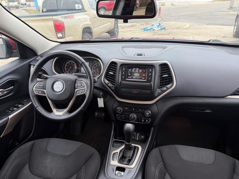 Jeep Cherokee Latitude FWD 2017