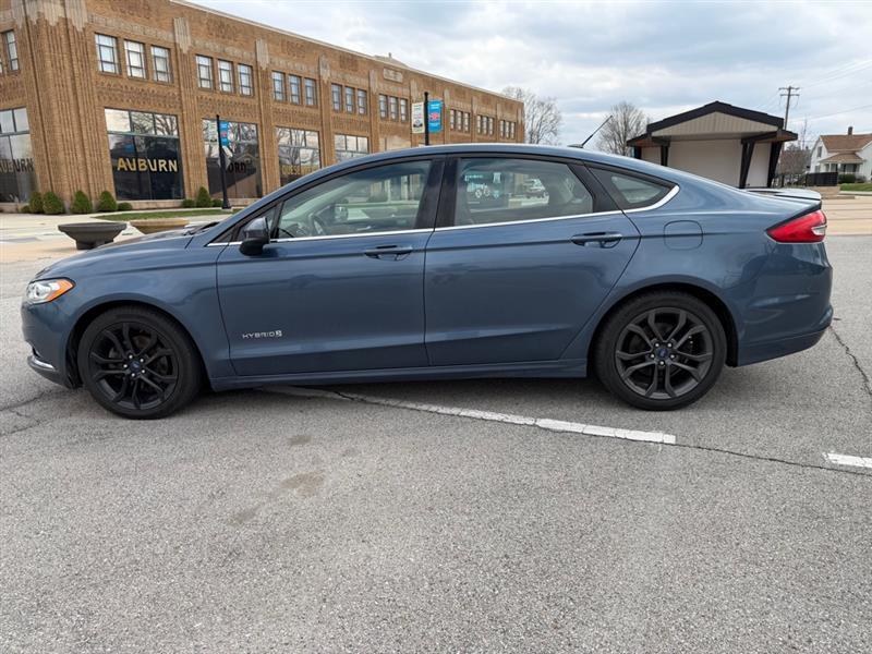 Ford Fusion Hybrid SE 2018