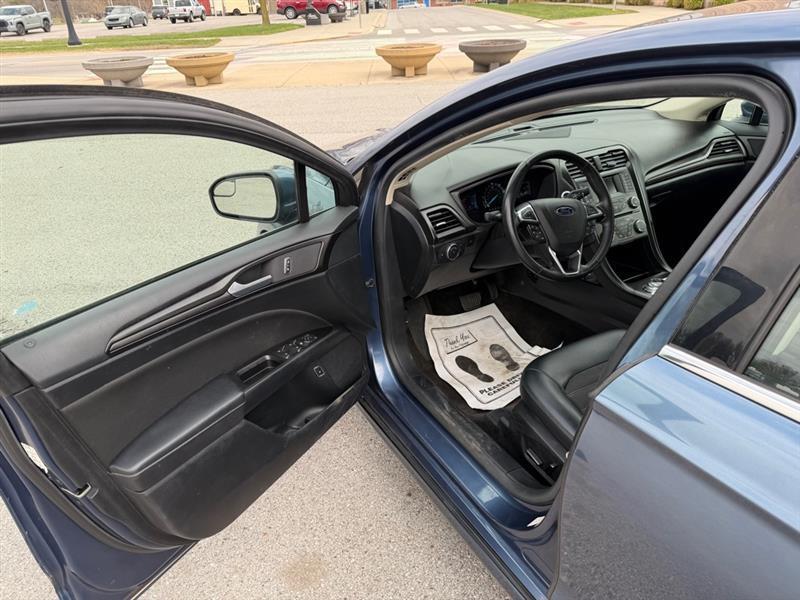 Ford Fusion Hybrid SE 2018