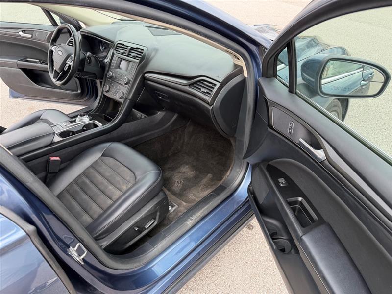 Ford Fusion Hybrid SE 2018