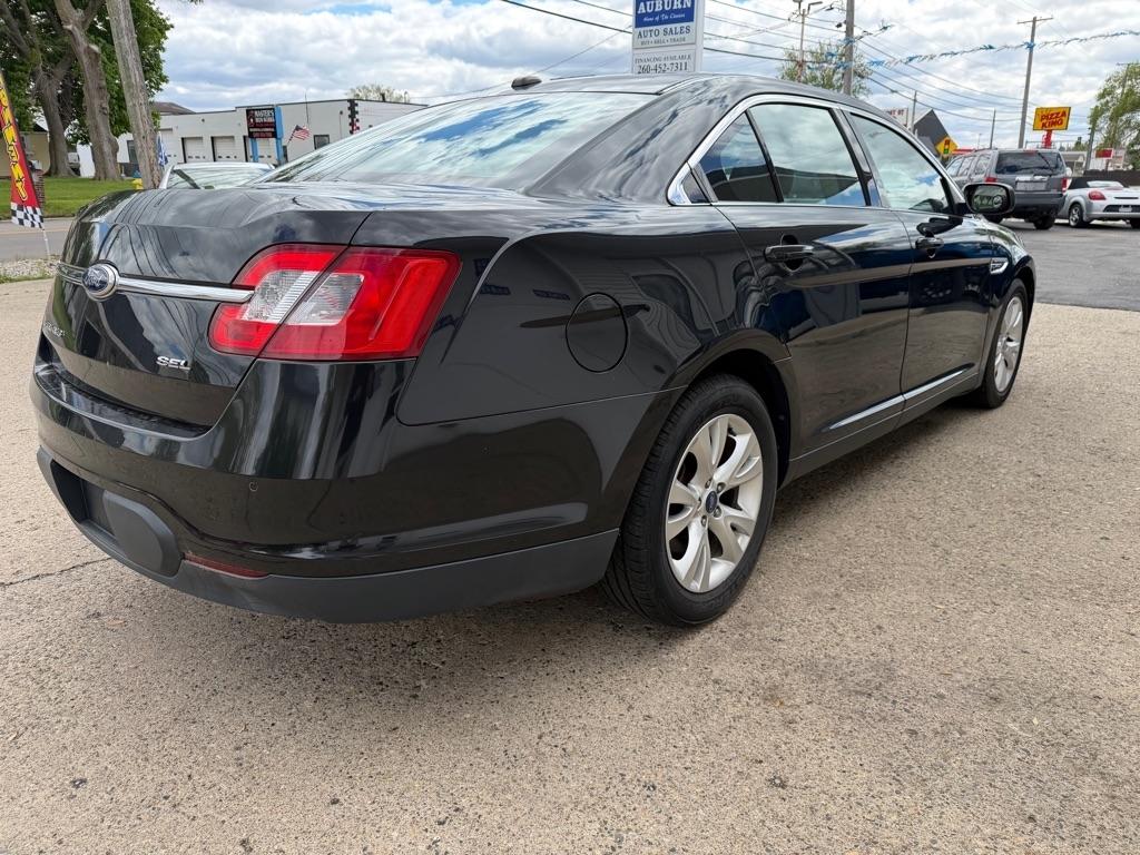 Ford Taurus SEL FWD 2011