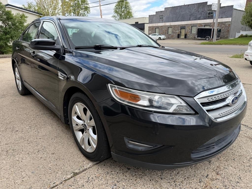 Ford Taurus SEL FWD 2011