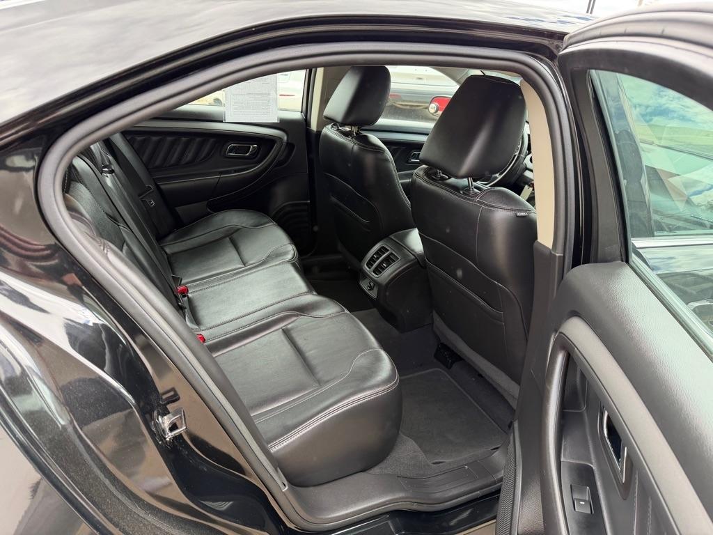 Ford Taurus SEL FWD 2011