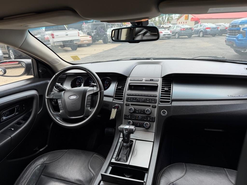 Ford Taurus SEL FWD 2011