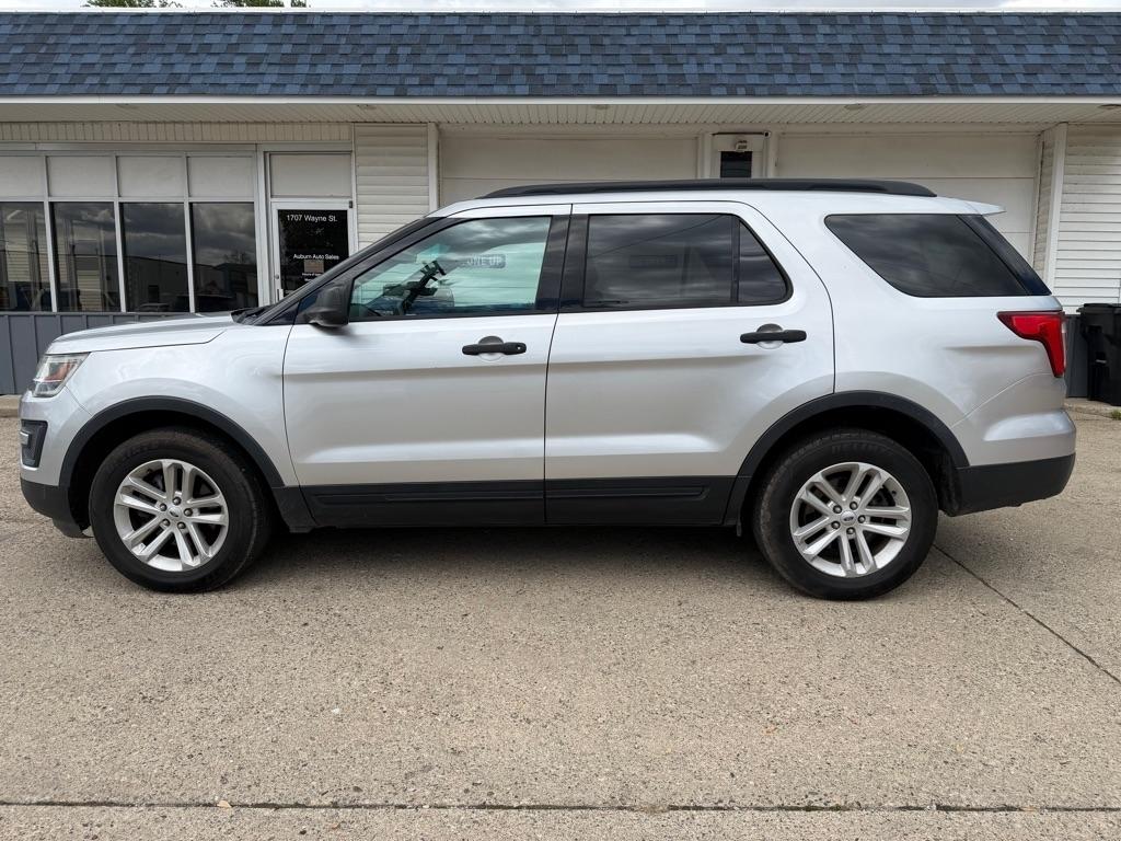 Ford Explorer Base 4WD 2016