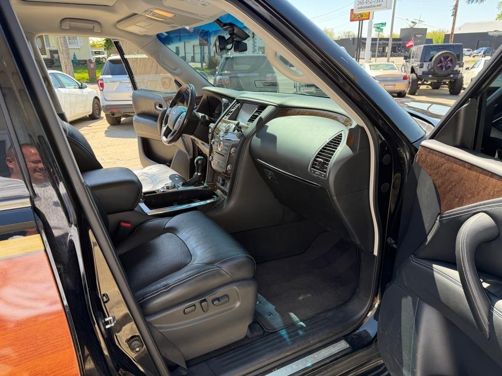 Infiniti QX80 Limited 4WD 2017