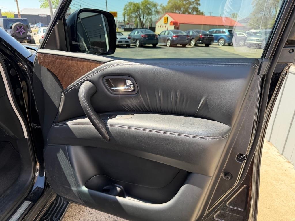 Infiniti QX80 Limited 4WD 2017