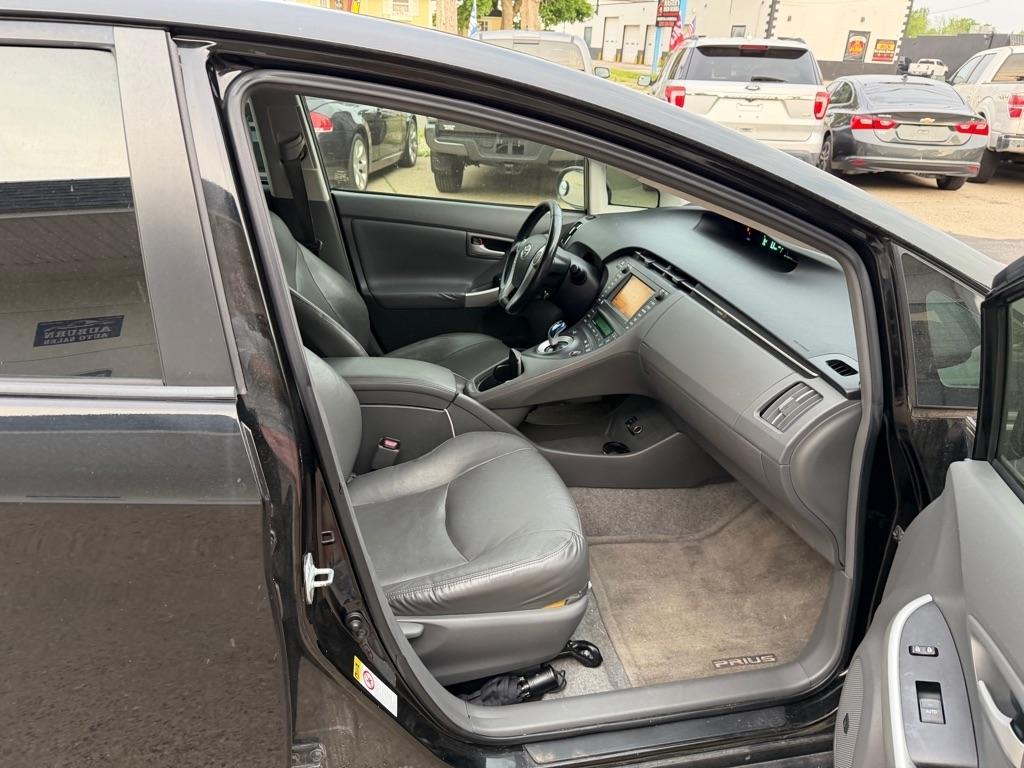 Toyota Prius Prius V 2010
