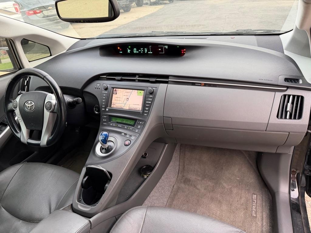 Toyota Prius Prius V 2010