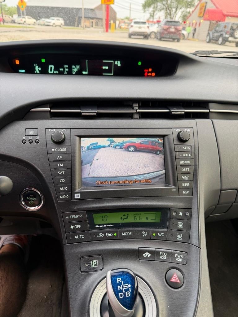 Toyota Prius Prius V 2010
