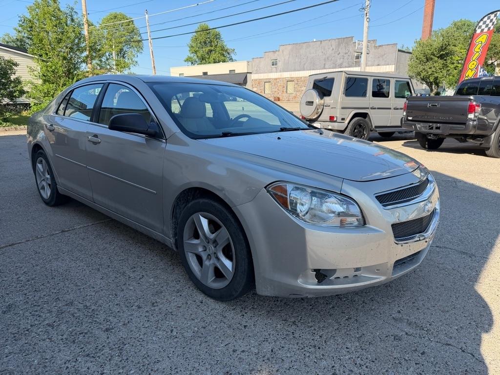 Chevrolet Malibu LS 2011