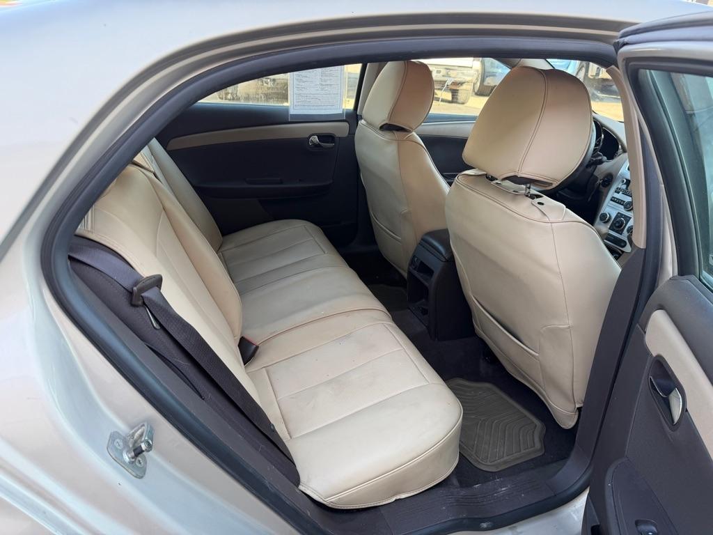 Chevrolet Malibu LS 2011