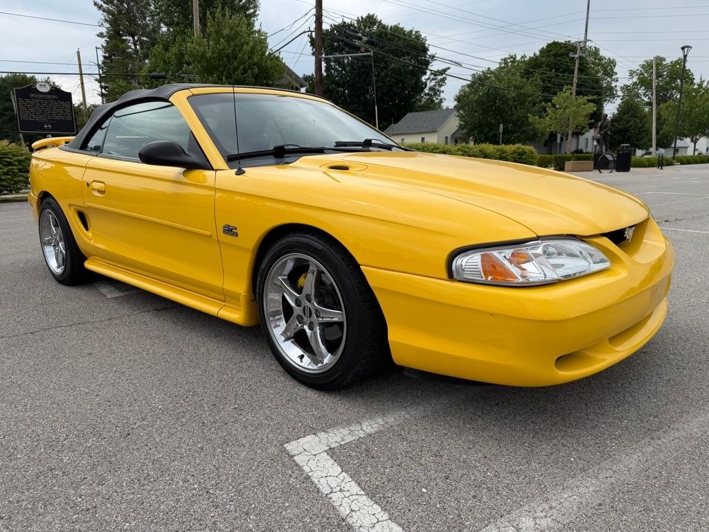 Ford Mustang GT convertible 1995