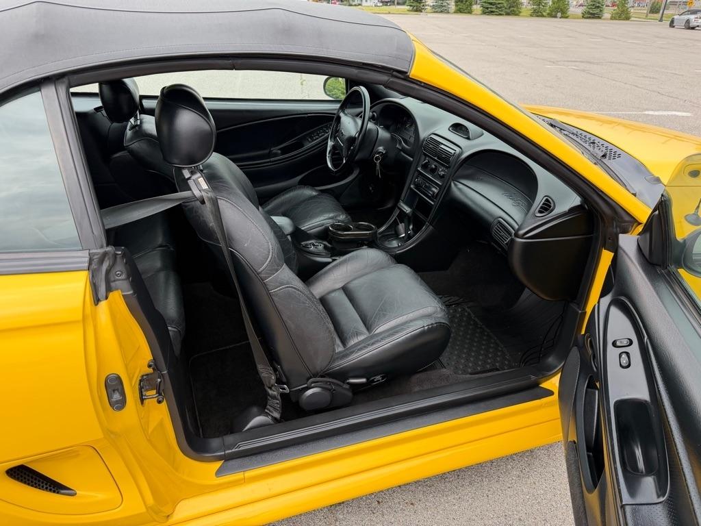 Ford Mustang GT convertible 1995