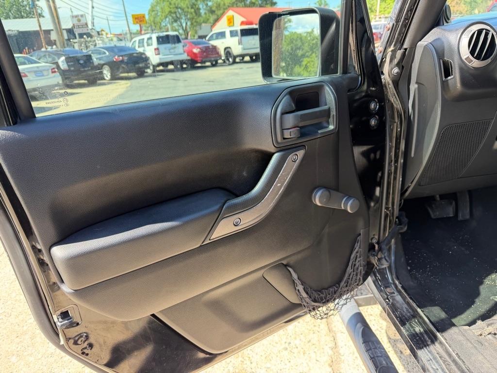 Jeep Wrangler Unlimited Sport 4WD 2011