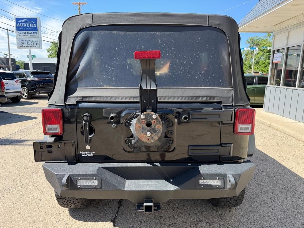 Jeep Wrangler Unlimited Sport 4WD 2011