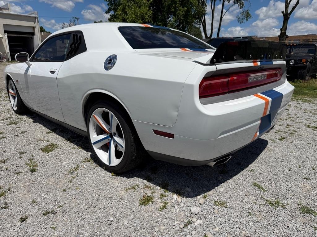 Dodge Challenger SRT8 2012