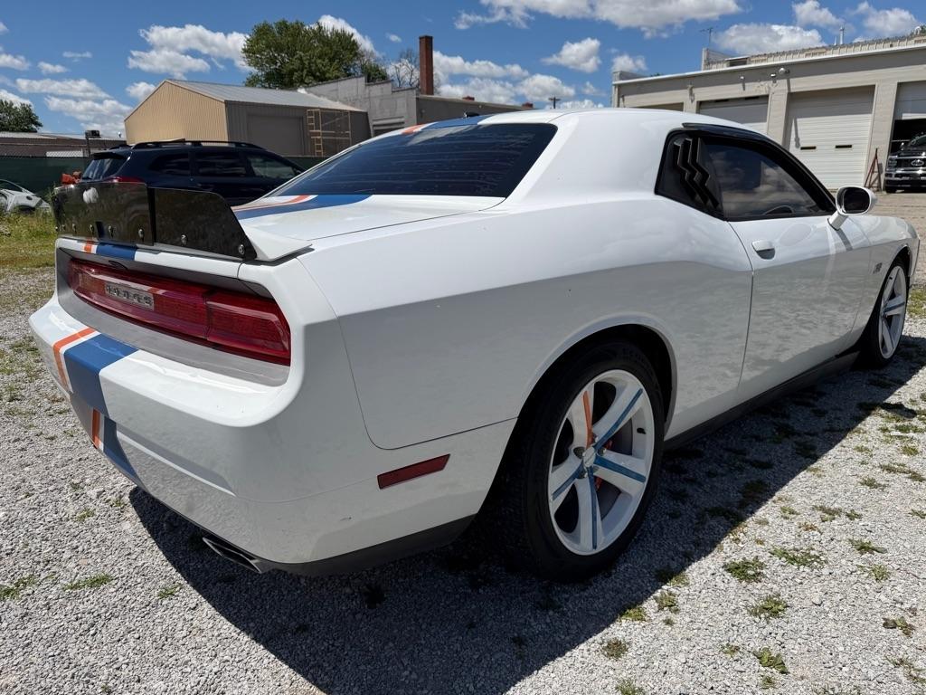 Dodge Challenger SRT8 2012