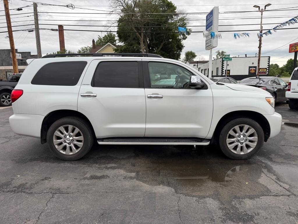 Toyota Sequoia Plantium 4WD 2008