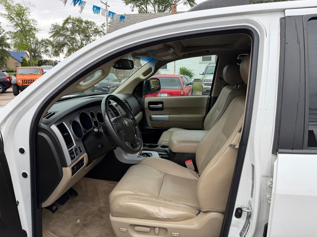 Toyota Sequoia Plantium 4WD 2008