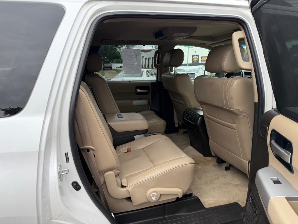 Toyota Sequoia Plantium 4WD 2008