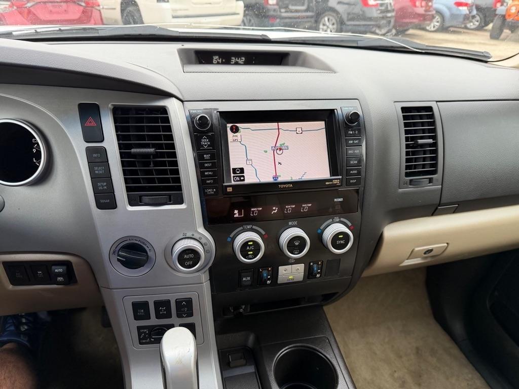 Toyota Sequoia Plantium 4WD 2008