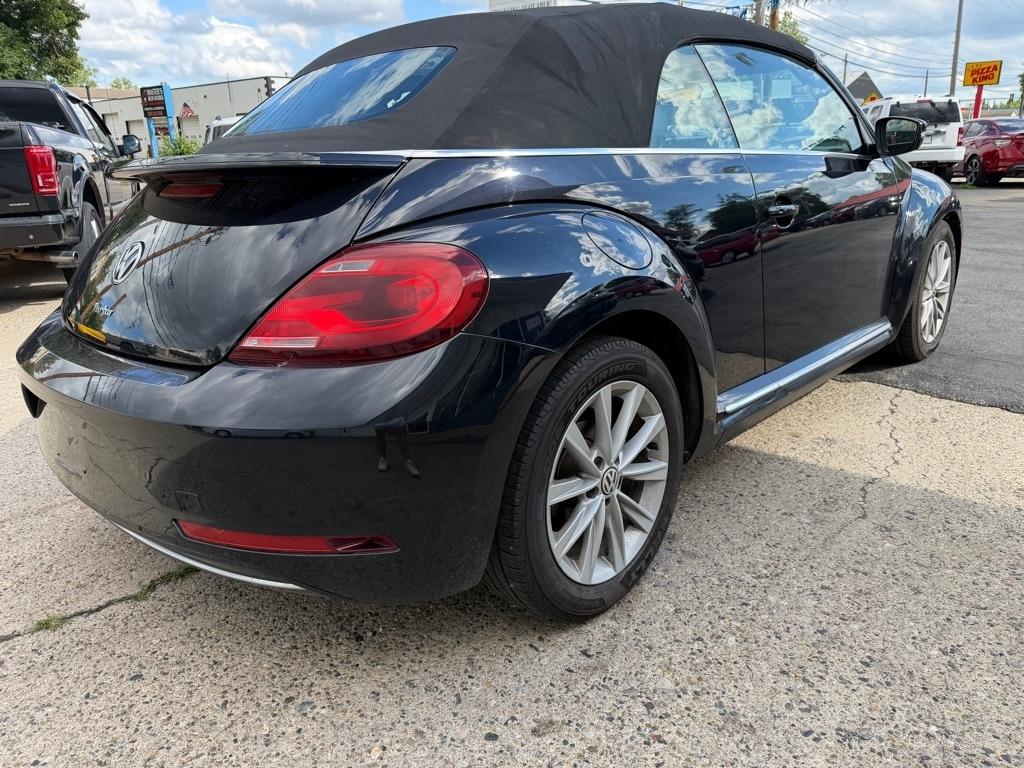 Volkswagen Beetle 1.8T SEL Convertible 2017