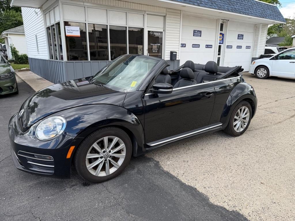 Volkswagen Beetle 1.8T SEL Convertible 2017