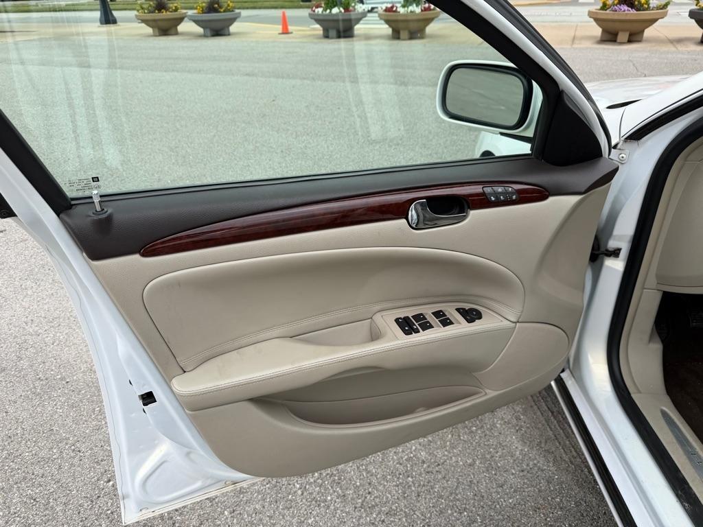 Buick Lucerne CXL V6 2007