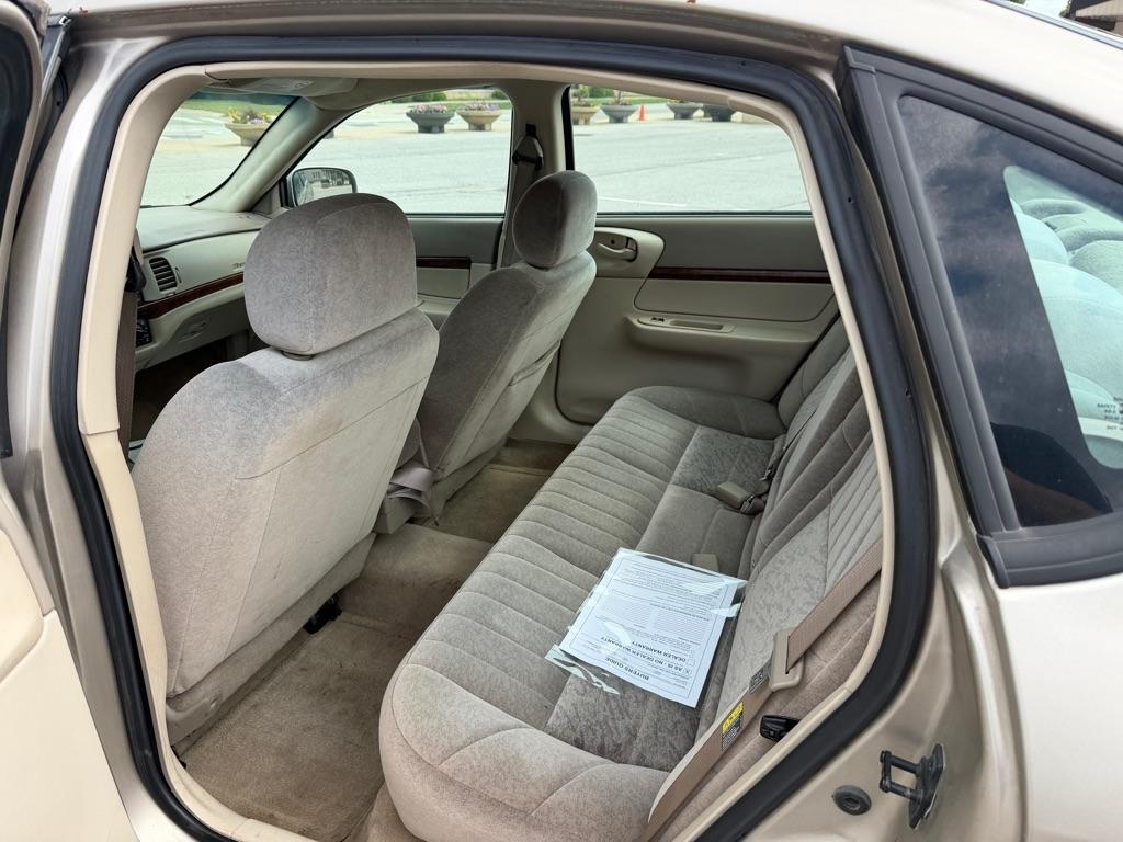 Chevrolet Impala Base 2003