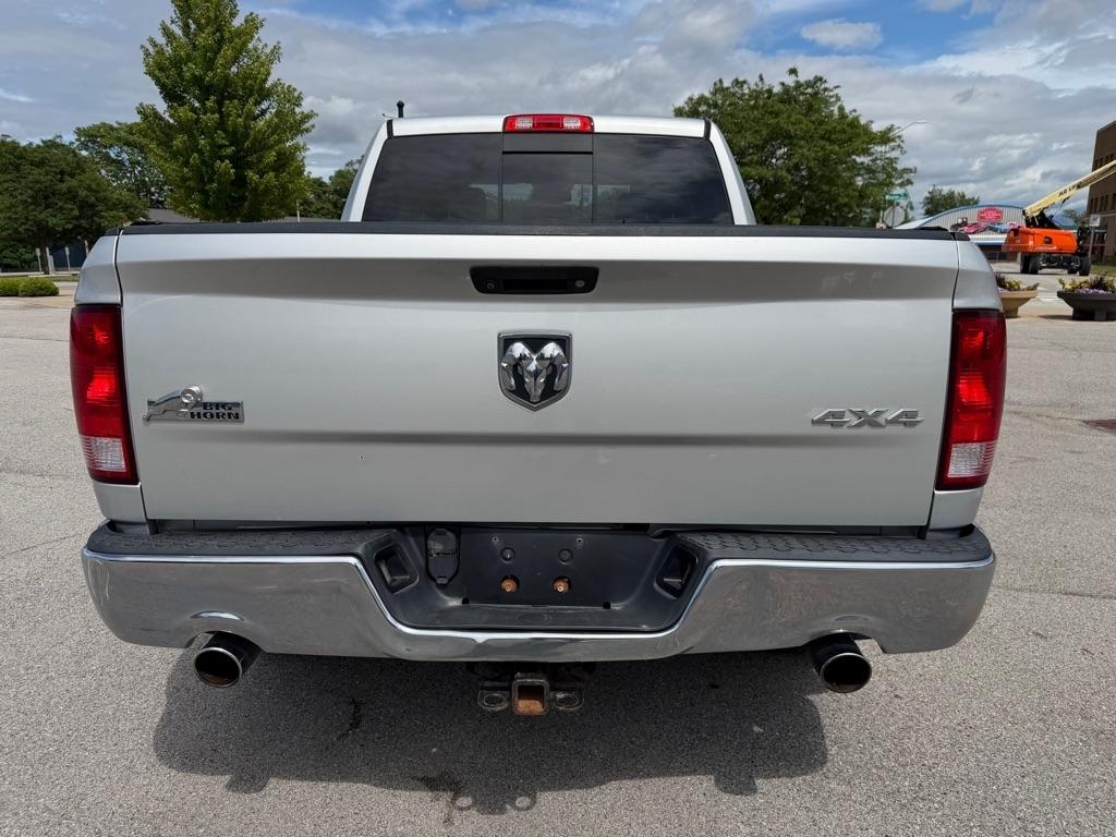 RAM 1500 SLT Crew Cab SWB 4WD 2015