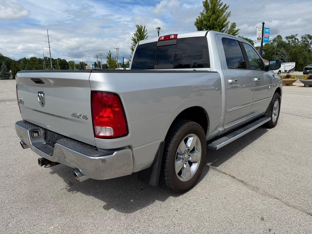 RAM 1500 SLT Crew Cab SWB 4WD 2015