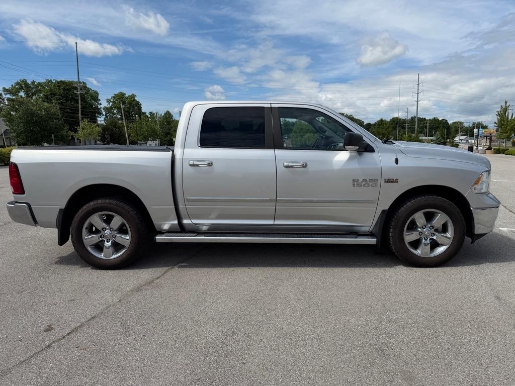 RAM 1500 SLT Crew Cab SWB 4WD 2015