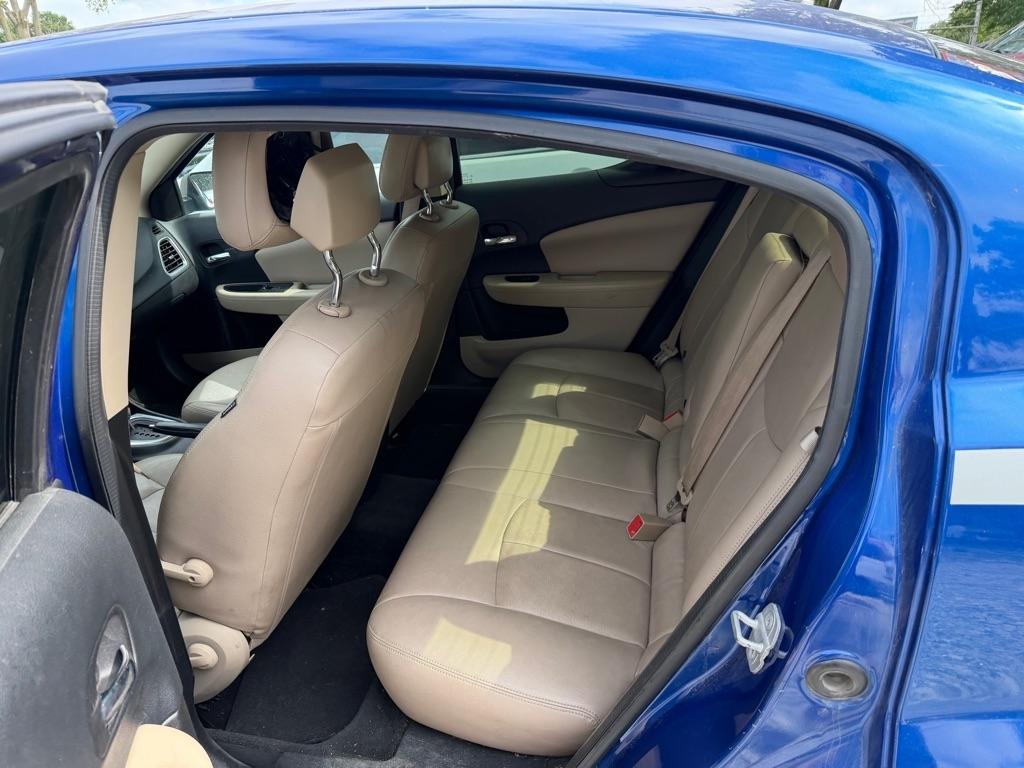 Dodge Avenger Base 2013