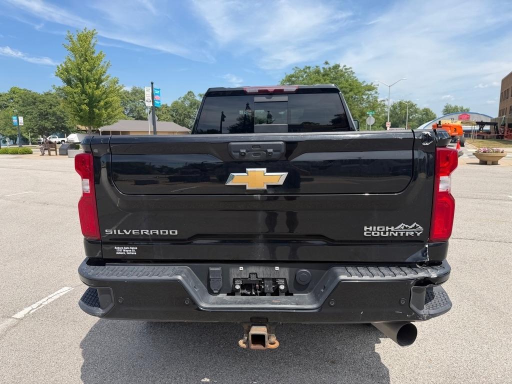 Chevrolet Silverado 2500HD High Country Crew Cab Long Box 4WD 2022