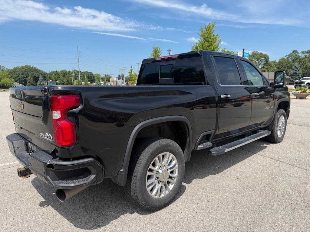 Chevrolet Silverado 2500HD High Country Crew Cab Long Box 4WD 2022