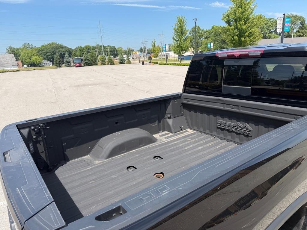Chevrolet Silverado 2500HD High Country Crew Cab Long Box 4WD 2022