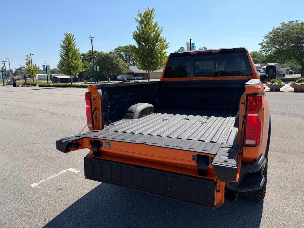 Chevrolet Silverado 2500HD ZR2 Crew Cab 4WD 2026
