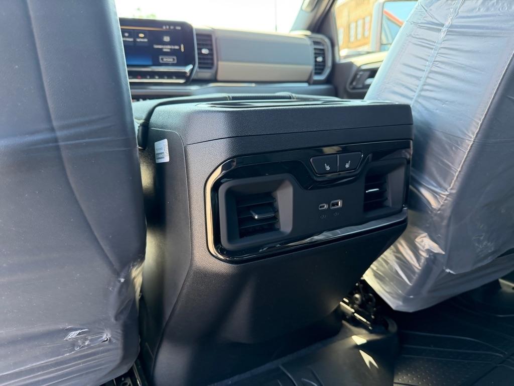 Chevrolet Silverado 2500HD ZR2 Crew Cab 4WD 2026