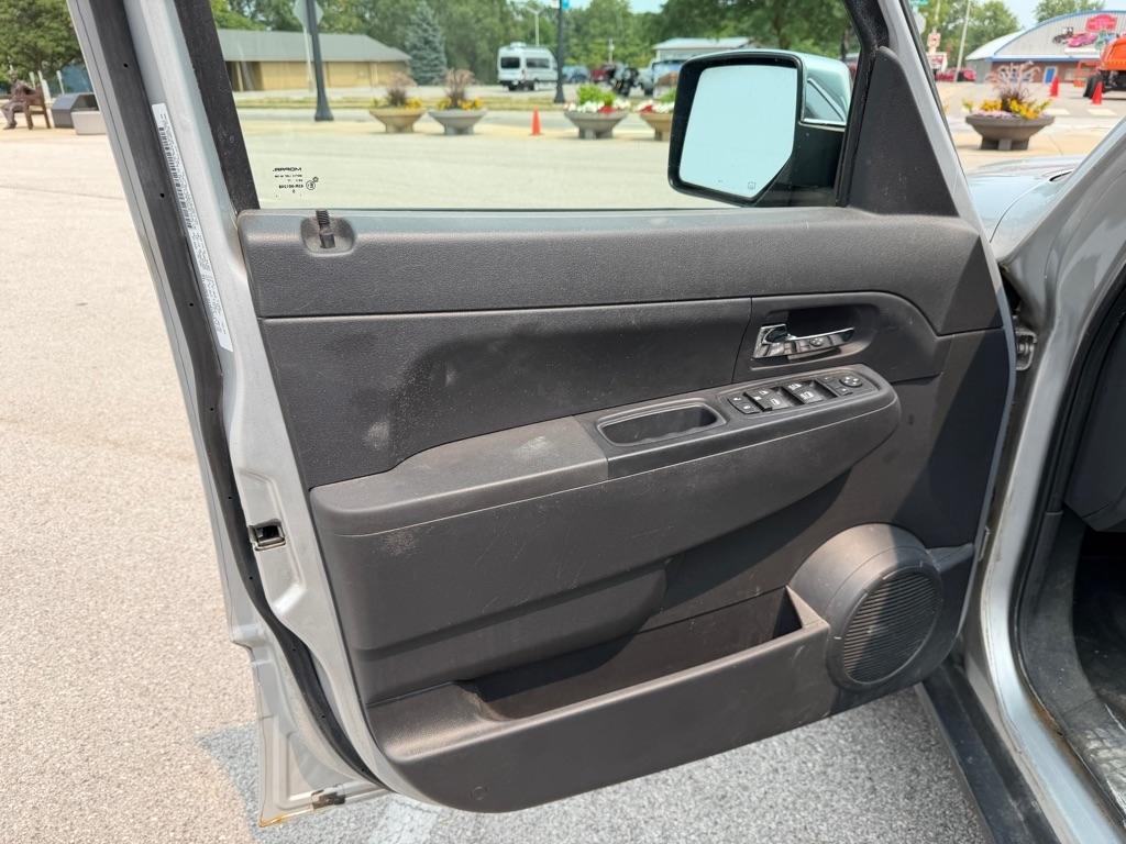 Jeep Liberty Sport 4WD 2011