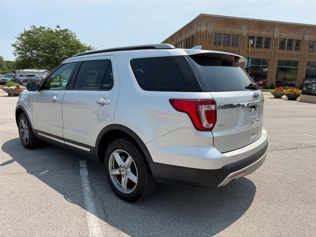 Ford Explorer XLT 4WD 2016