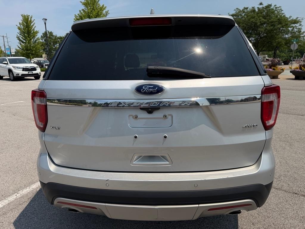 Ford Explorer XLT 4WD 2016