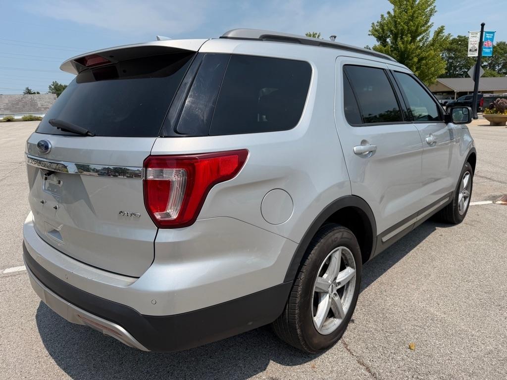 Ford Explorer XLT 4WD 2016
